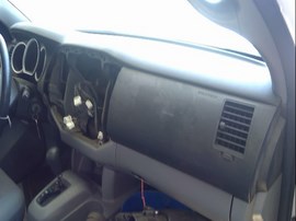 2008 TOYOTA TACOMA, WHITE, STD CAB, 2.7L, AT, 2WD,  Z25105